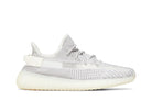 Tênis Yeezy 350 V2 Static Non-Reflective (2023) Branco vista lateral